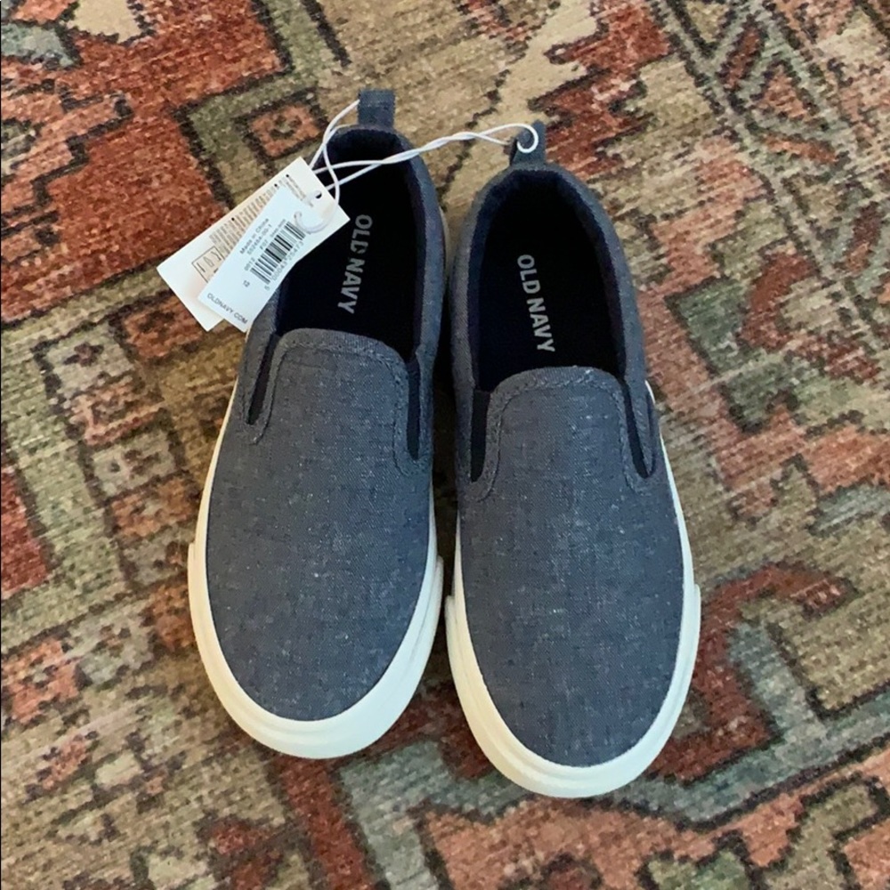 Old navy boys shoes